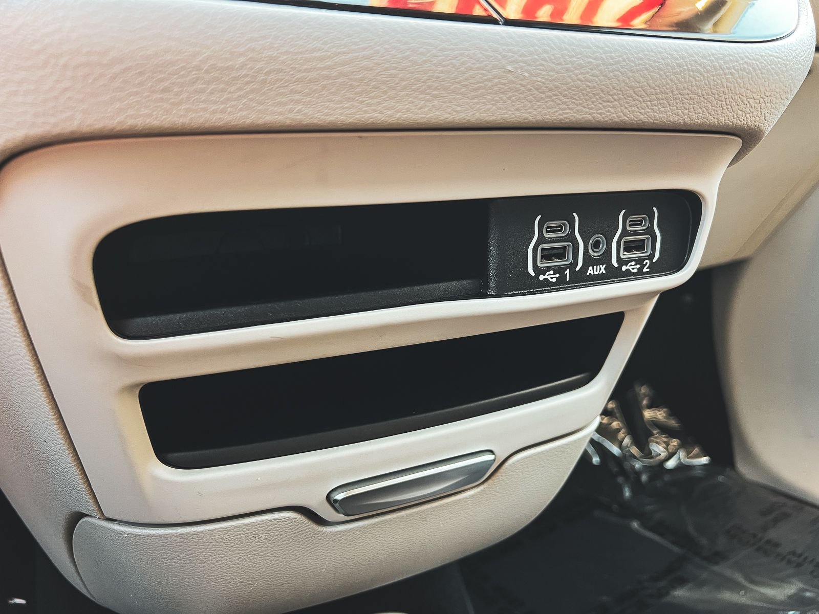 Used 2023 Black Chrysler Touring L image 27