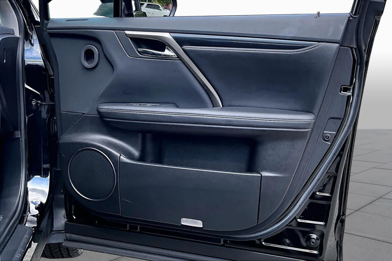 Used 2019 Obsidian Lexus  image 22