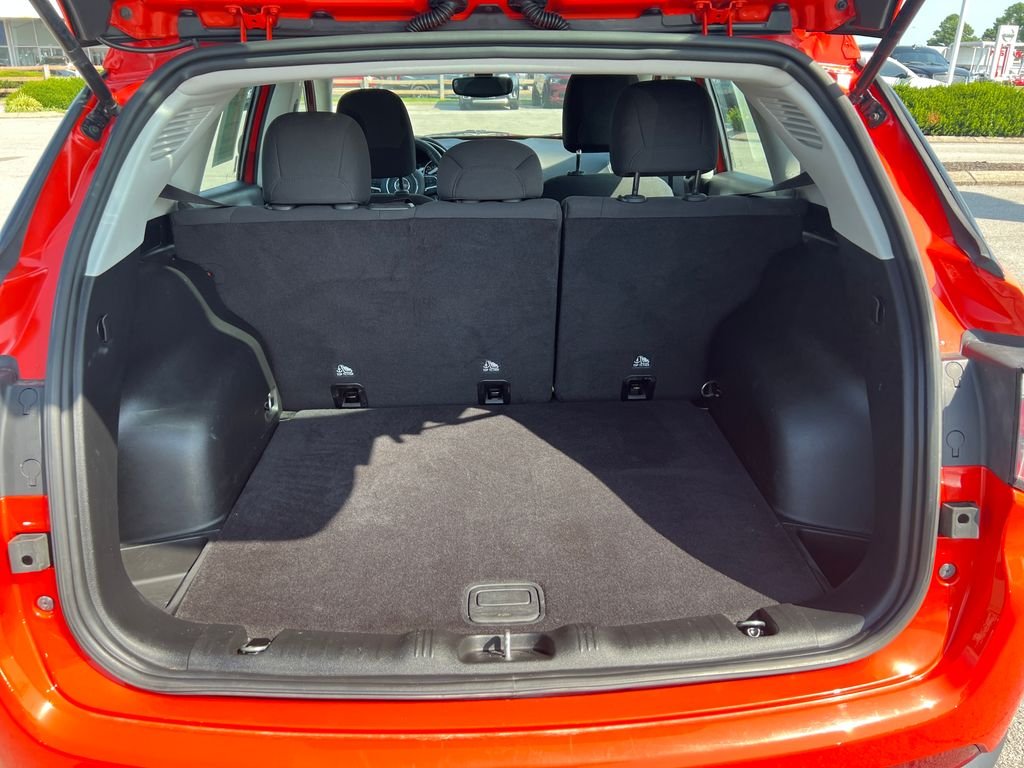 Used 2018 Orange Jeep Sport image 9