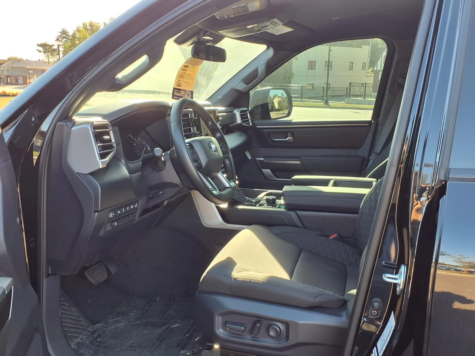 2026 Toyota Tundra SR5 - Photo 16