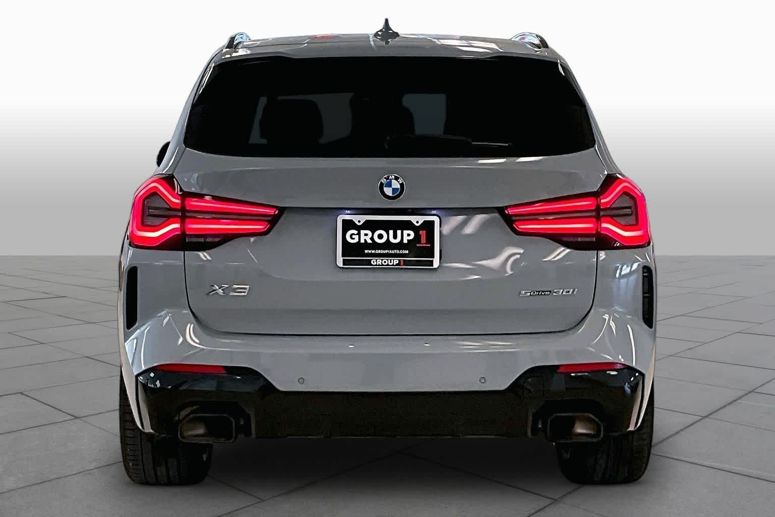 Used 2023 Brooklyn Grey Metallic BMW sDrive30i image 4