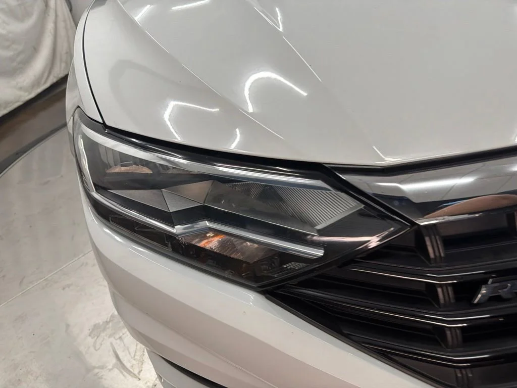 Used 2020 White Volkswagen R-Line image 10