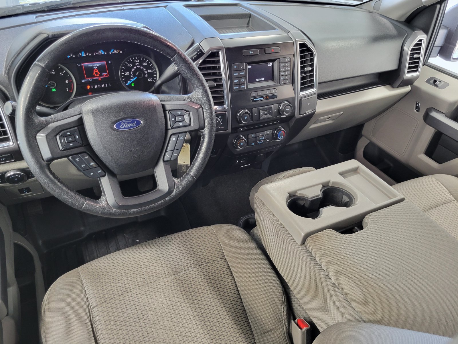 Used 2015 Silver Ford XLT image 25