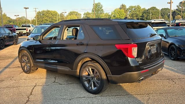 Used 2022 Agate Black Metallic Ford XLT image 5