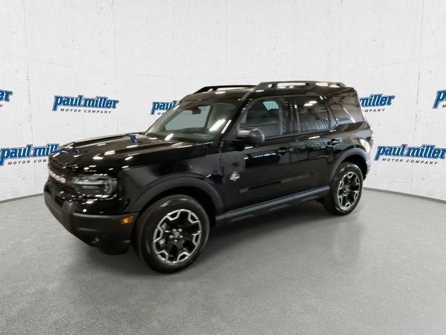 Used 2025 Shadow Black Ford Outer Banks® image 5