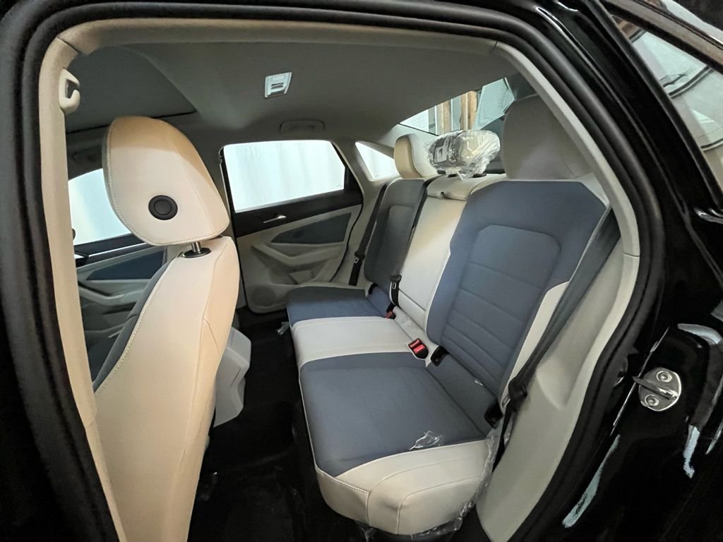New 2026 Black Volkswagen 1.5T SE image 23
