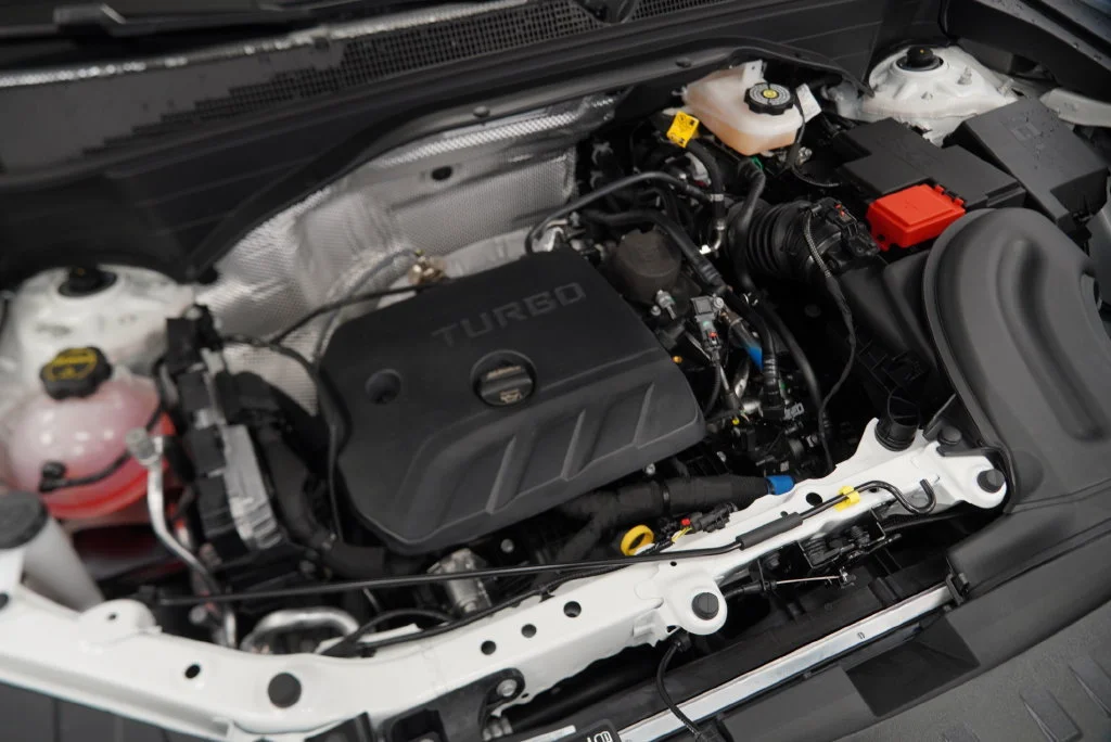 New 2026 Summit White Chevrolet LS image 38