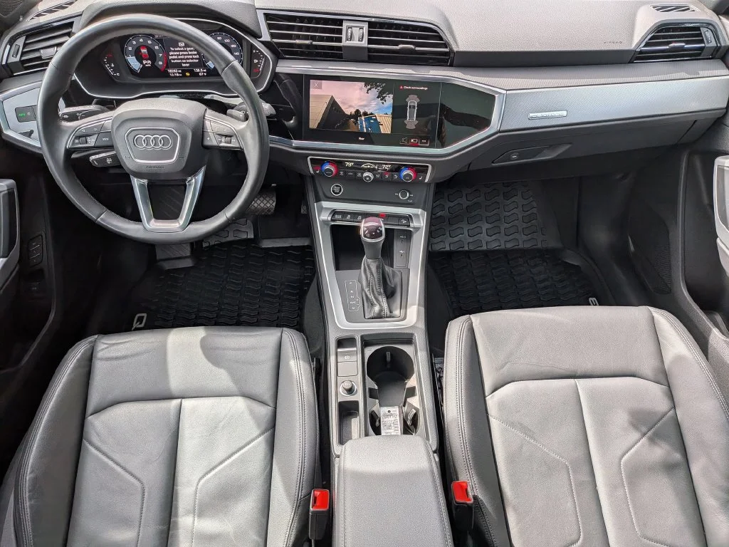 Used 2023  Audi Premium image 26
