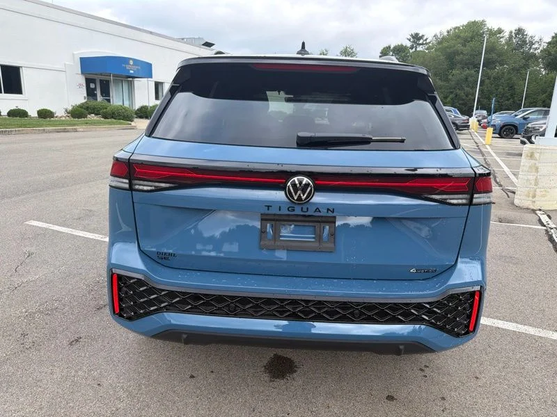 New 2026 Blue Volkswagen 2.0T SE R-Line Black image 4