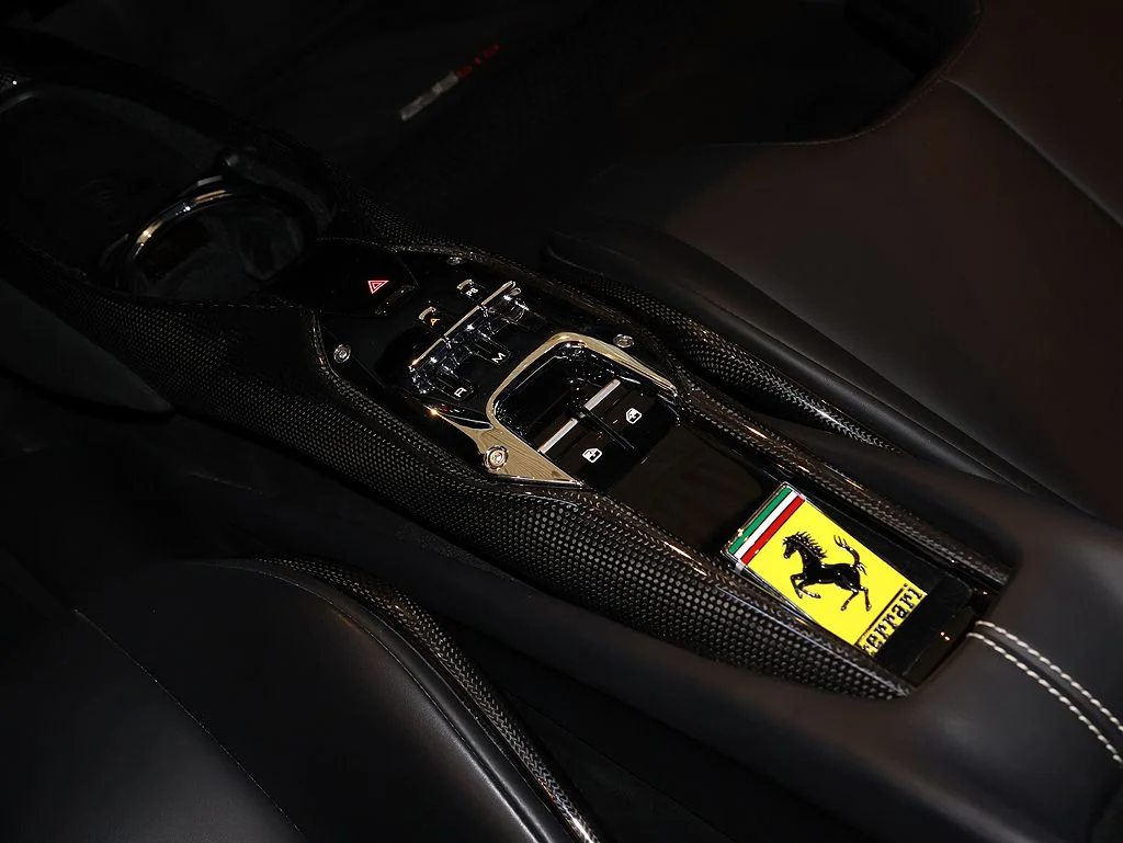 Certified Used 2025 Viola Hong Kong Ferrari  image 82