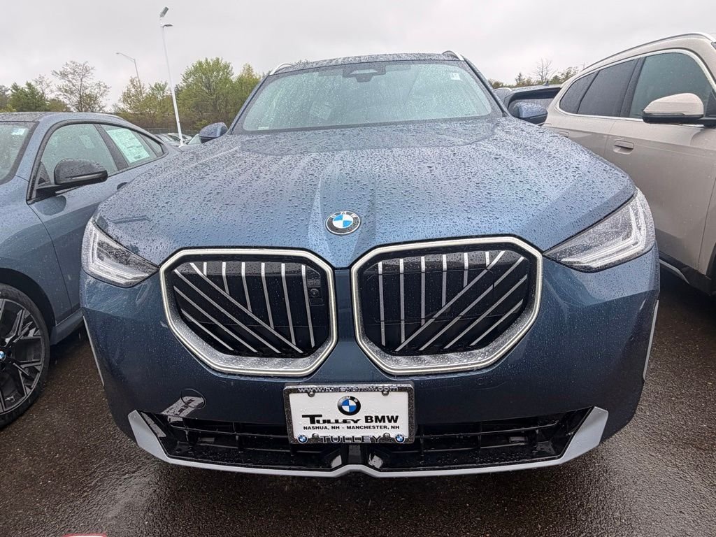 New 2026 Arctic Race Blue metallic BMW 30 xDrive image 2
