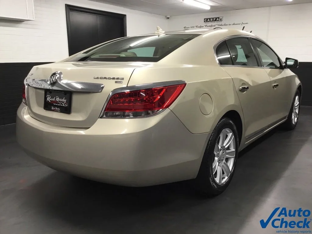 Used 2010 Gold Buick CXL image 10