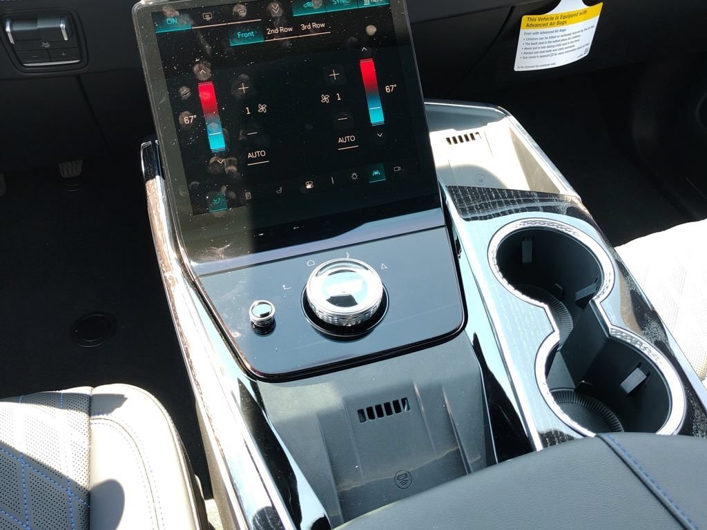 2026 Cadillac Escalade IQ Sport - Photo 48