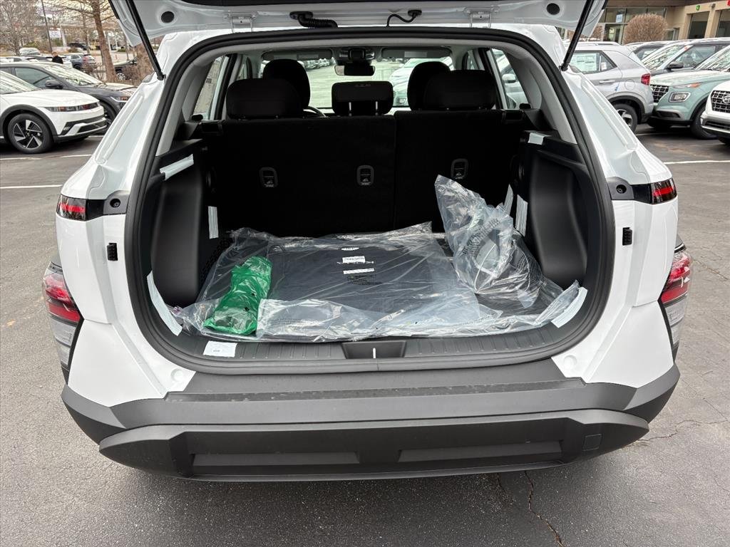 2026 Hyundai Kona SE - Photo 14