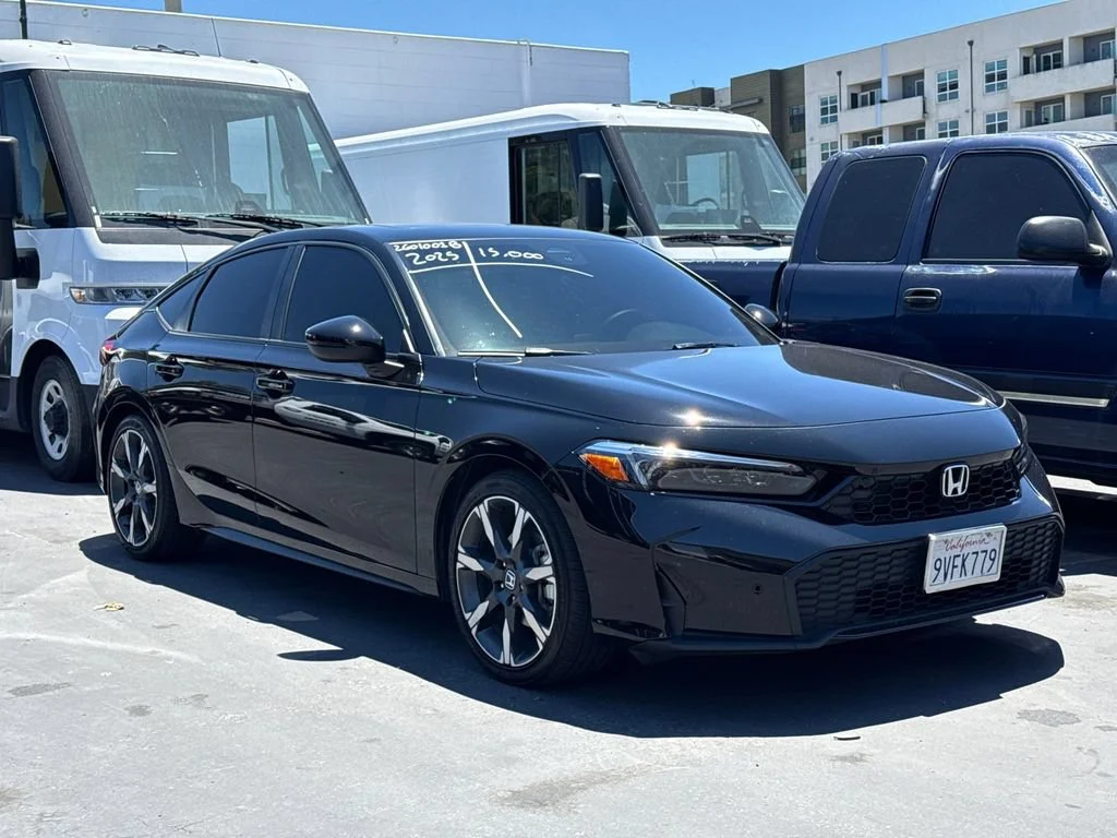 Used 2025  Honda Sport Touring image 4
