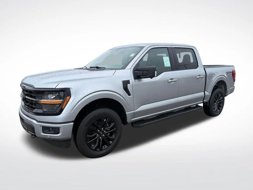 New 2026 Iconic Silver Metallic Ford XLT image 4