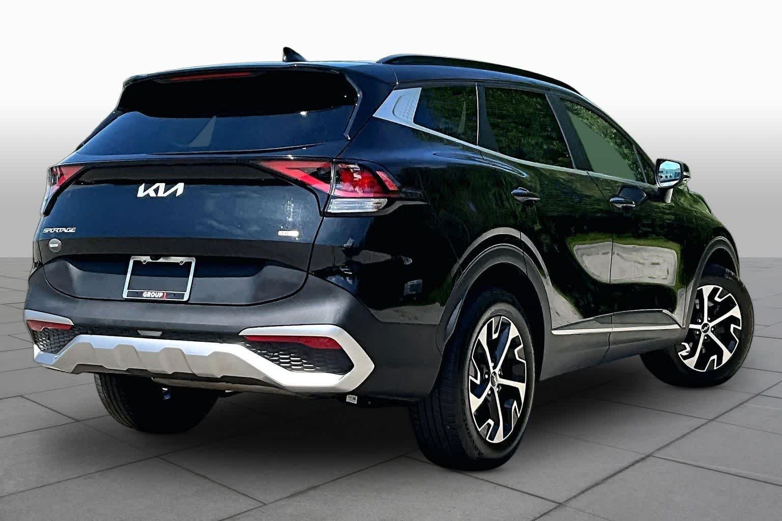 Used 2023 Fusion Black Kia EX image 13
