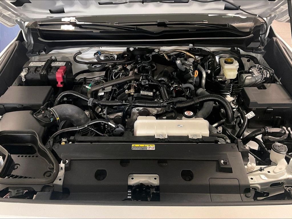 Used 2025 White Toyota SR image 28