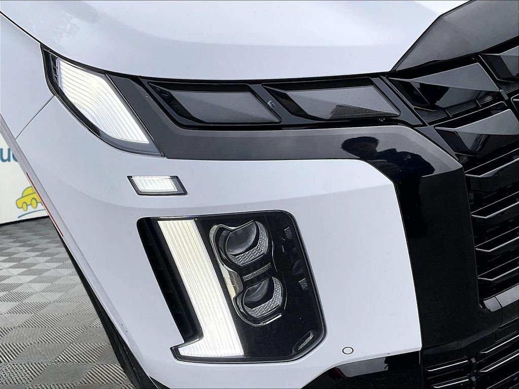Used 2024 White Hyundai Calligraphy Night Edition image 32
