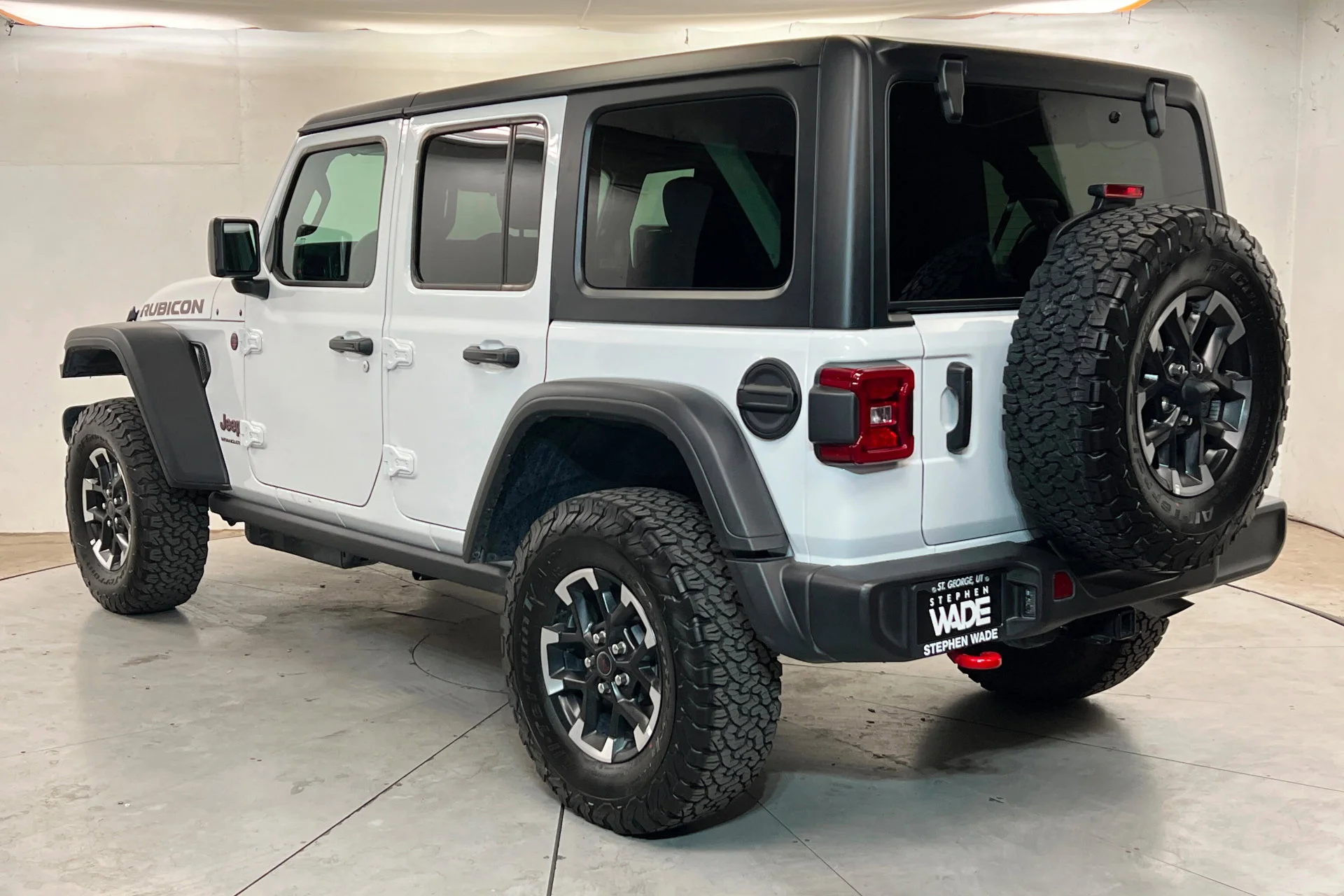 Used 2026 Bright White Clearcoat Jeep Rubicon image 3