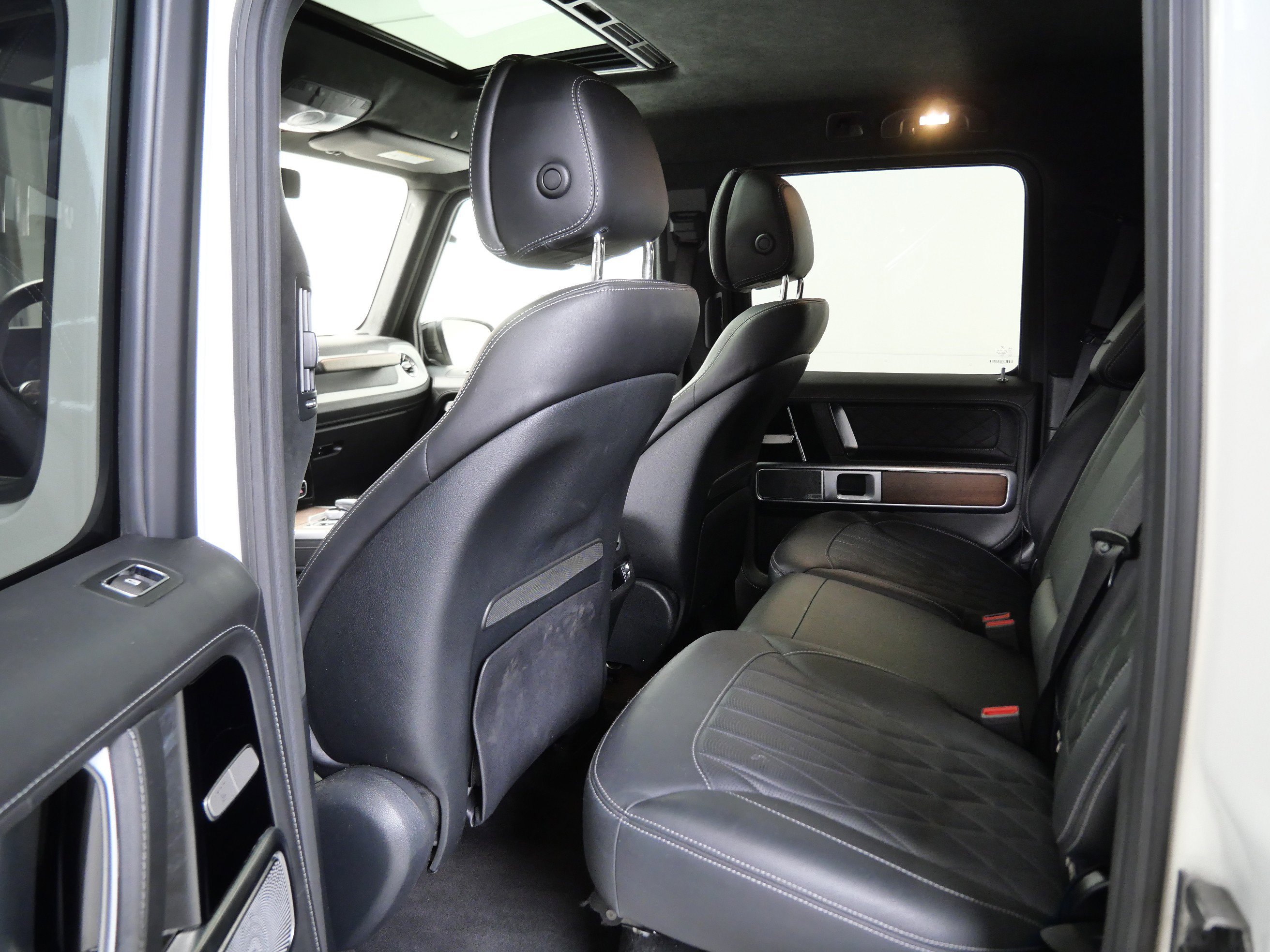 Used 2020 designo Diamond White Metallic Mercedes-Benz AMG® G 63 image 16