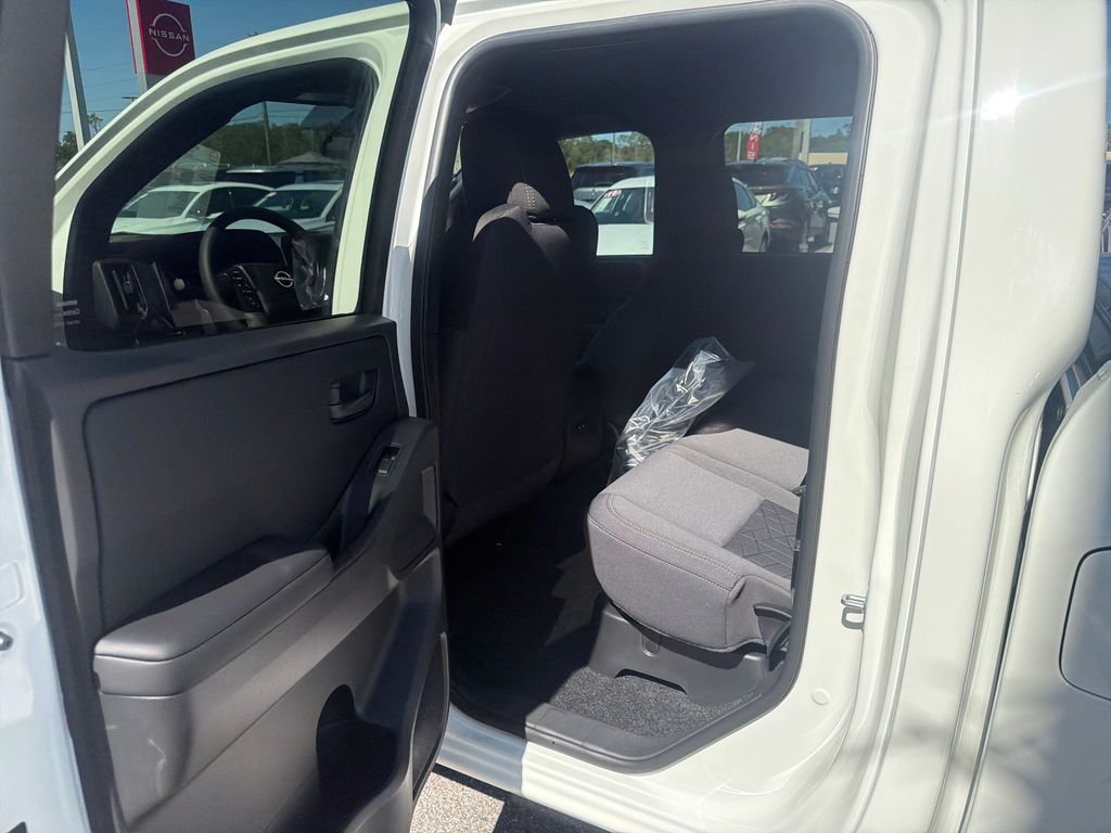 New 2026 Nissan Frontier SV 4D Crew Cab