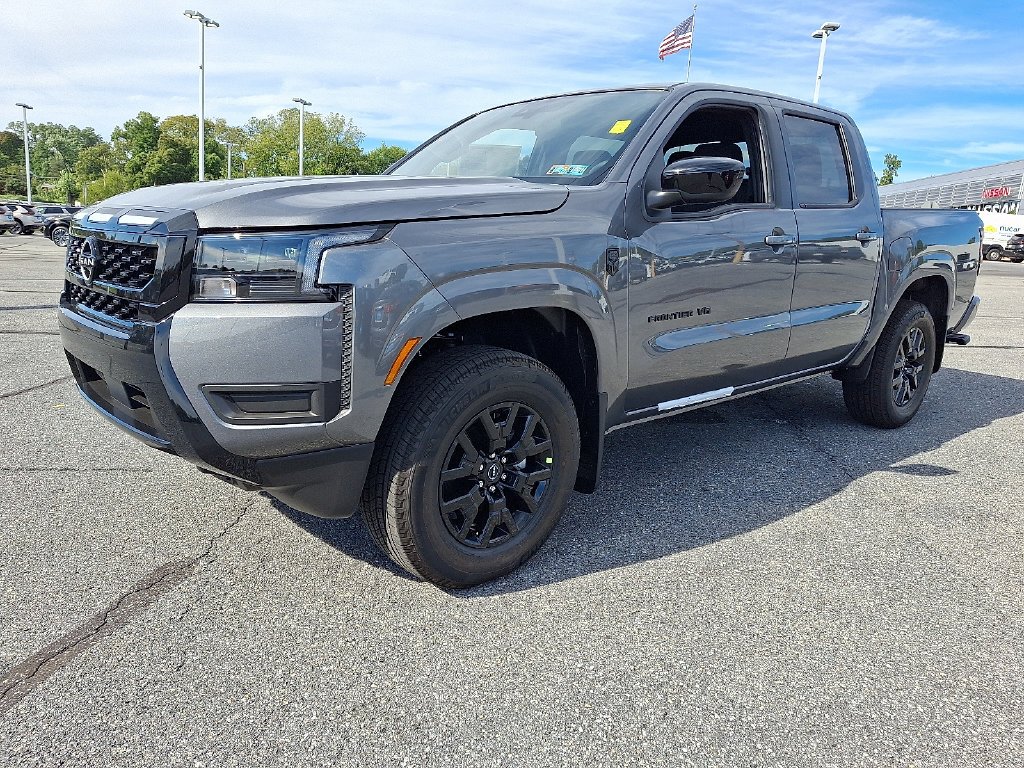 New 2027 Gun Metallic Nissan Crew Cab SV image 2