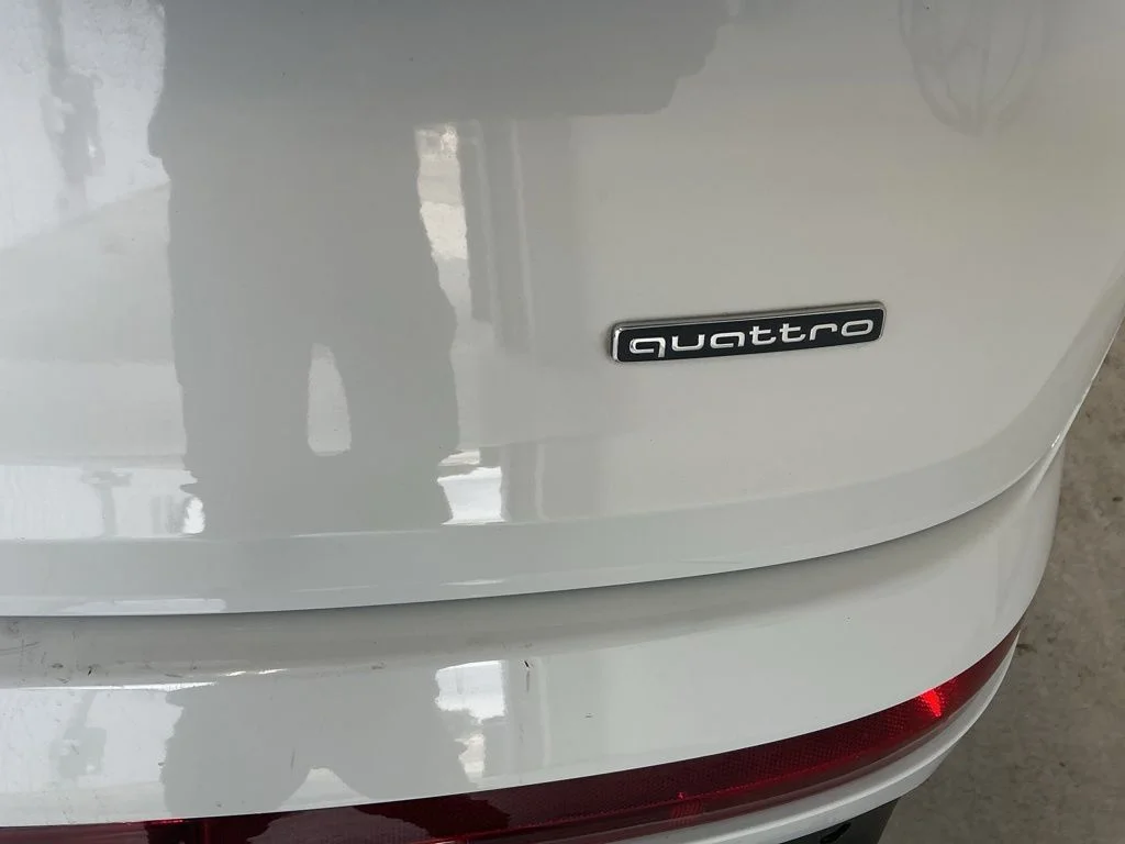 Used 2020 Glacier White Audi 55 Premium image 7