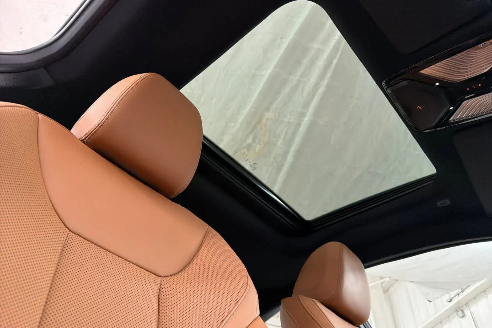 Used 2023 Alpine White BMW 230i image 16