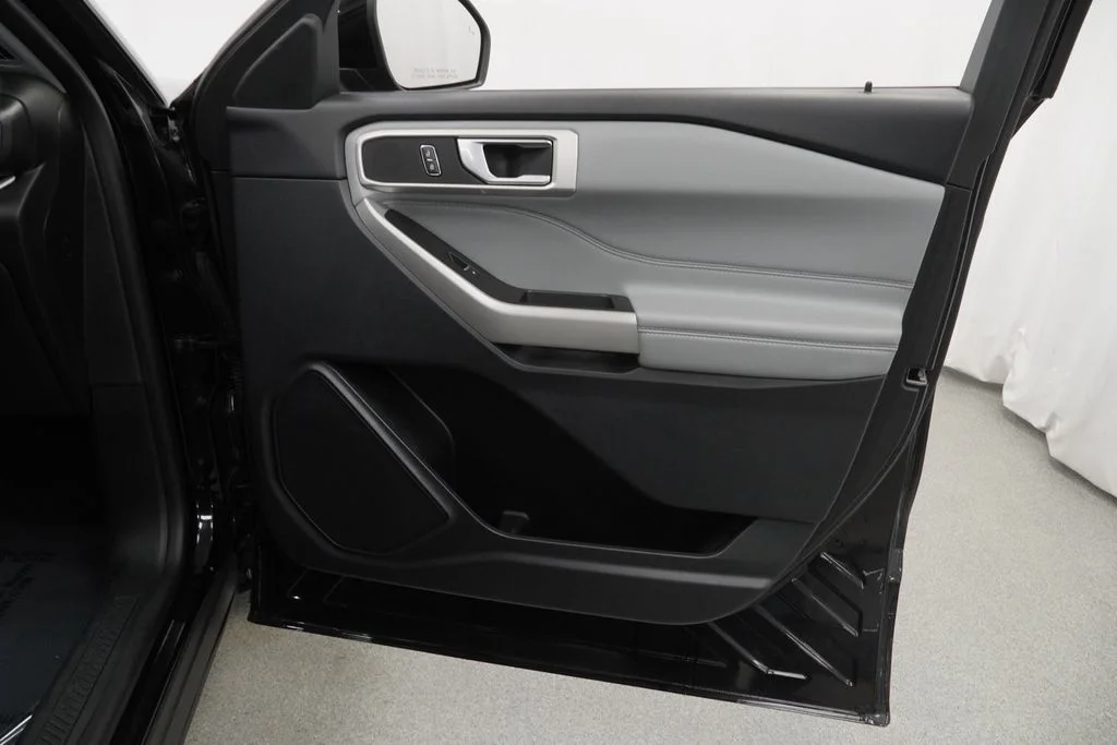 Used 2022 Black Ford XLT image 50