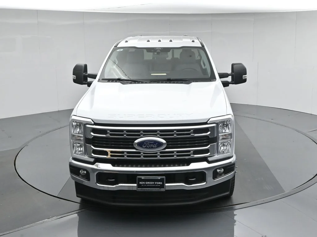 New 2025 White Ford XL image 33