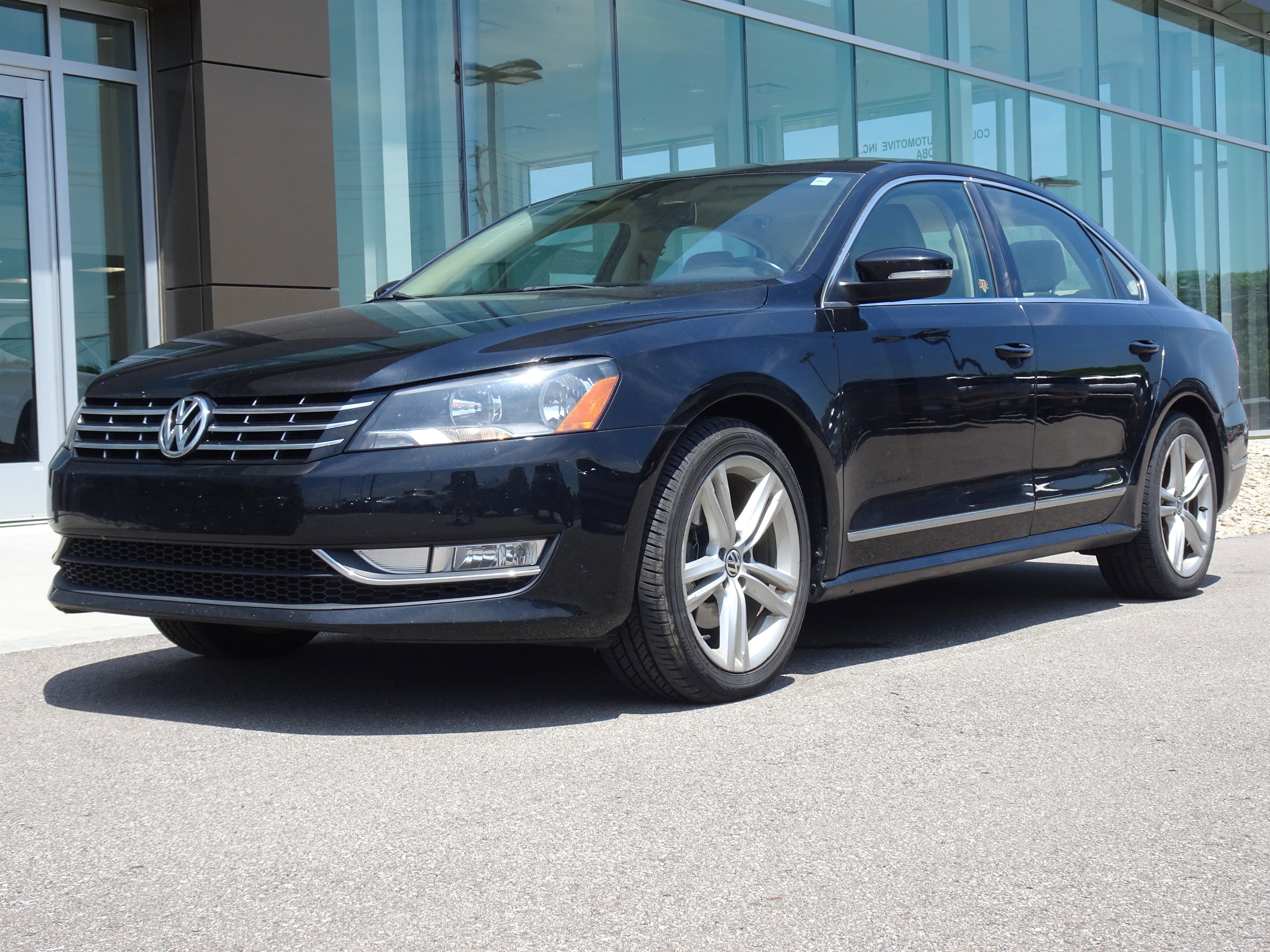 2014 Volkswagen Passat 1.8T SEL Premium PZEV's photo