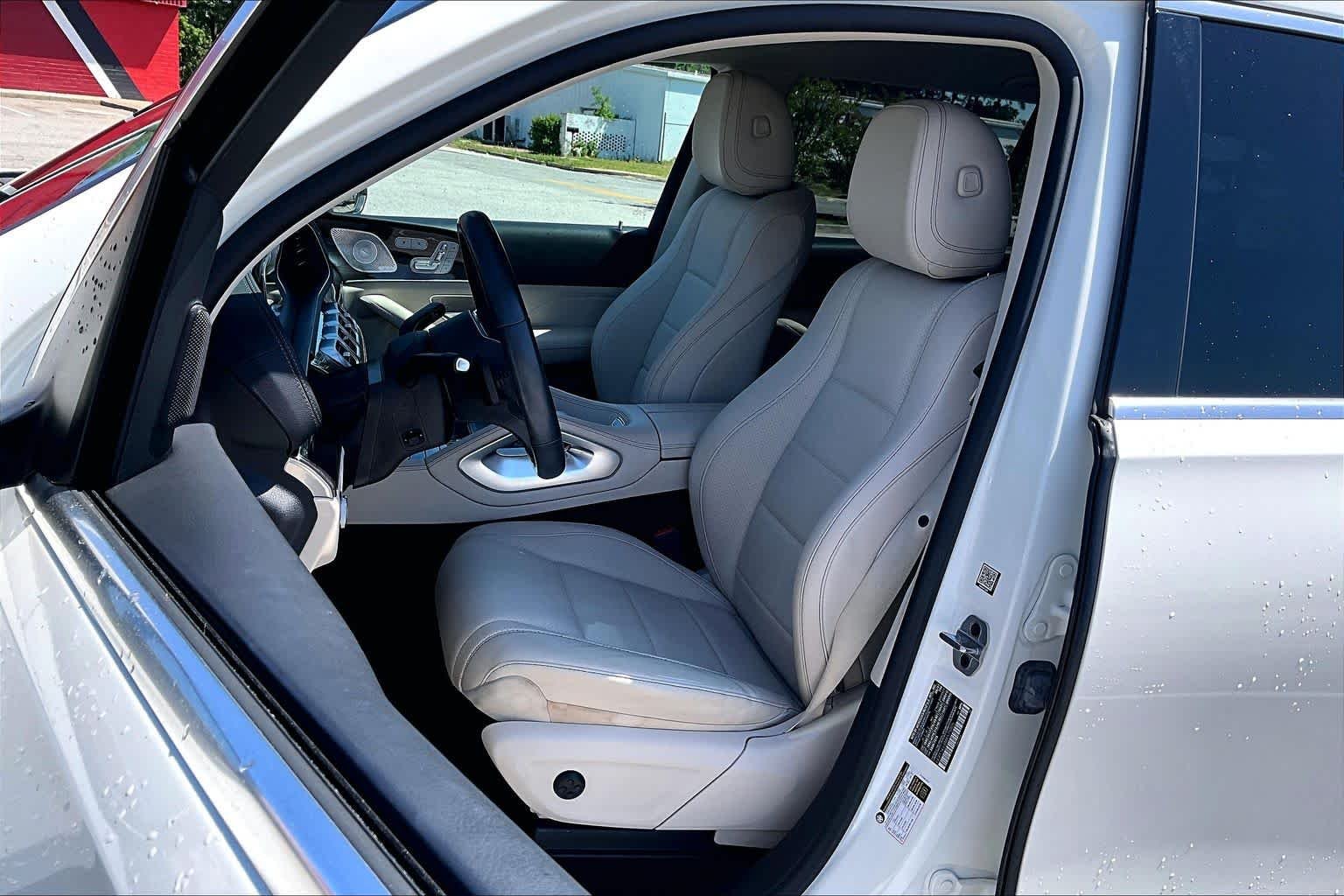 Used 2021 designo Diamond White Bright Mercedes-Benz GLS 450 image 4