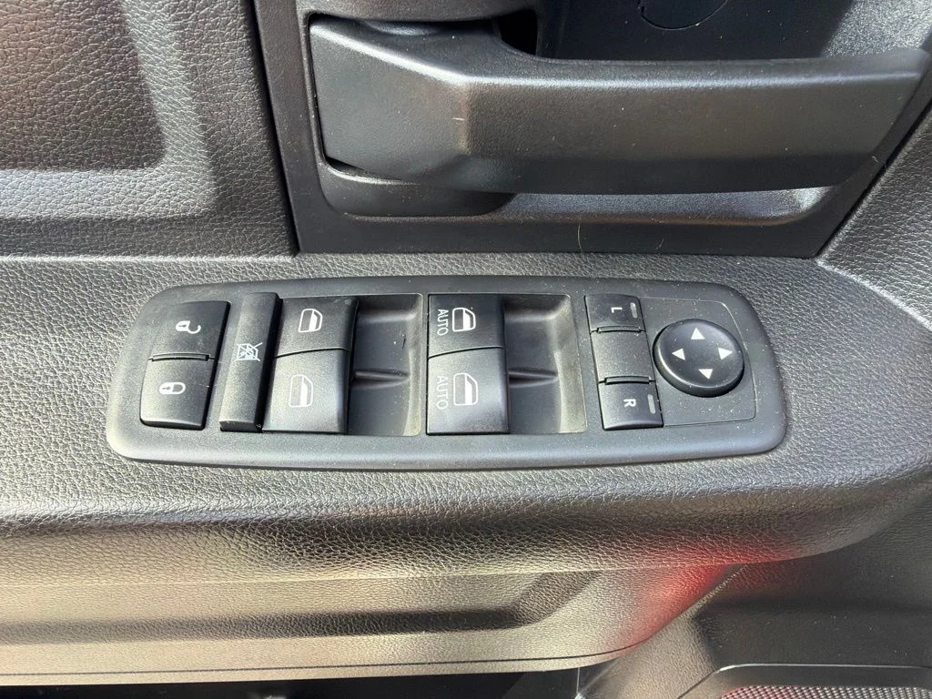 Used 2018 Red Ram Tradesman image 26