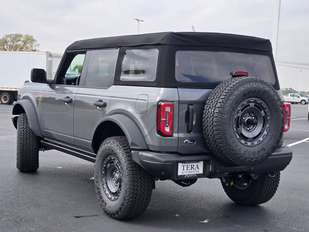 2025 Ford Bronco 4-Door Badlands - Photo 16