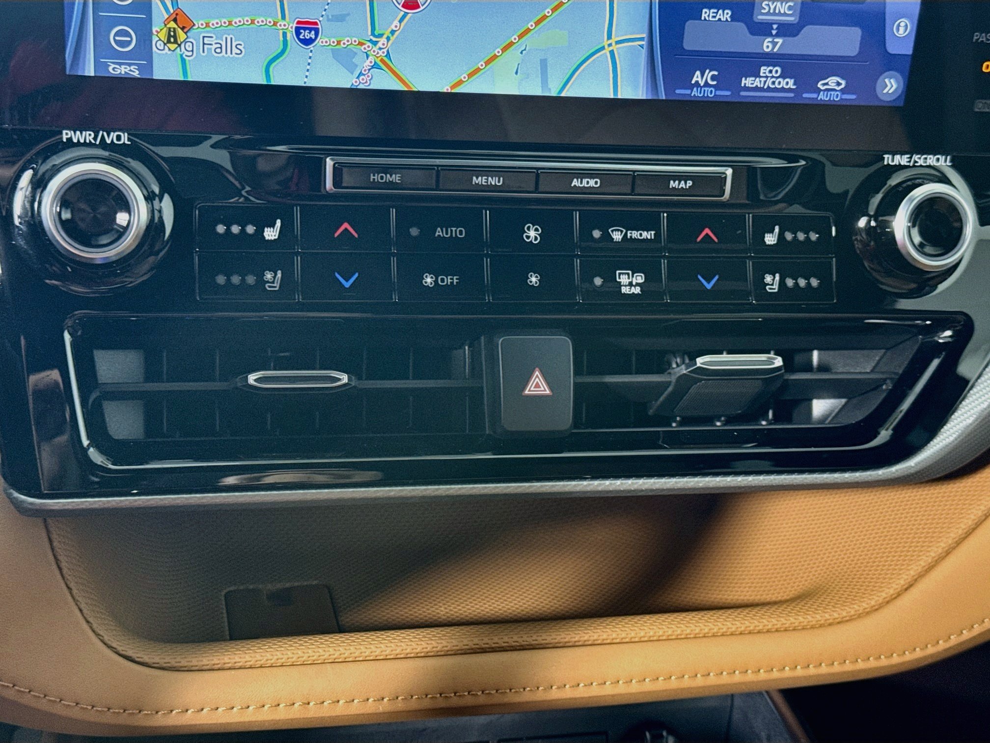 Used 2022 Wind Chill Pearl Toyota Platinum image 16