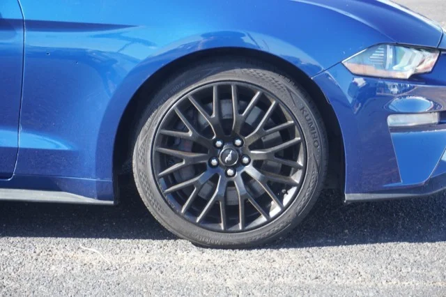 Used 2022 BLUE Ford GT image 5