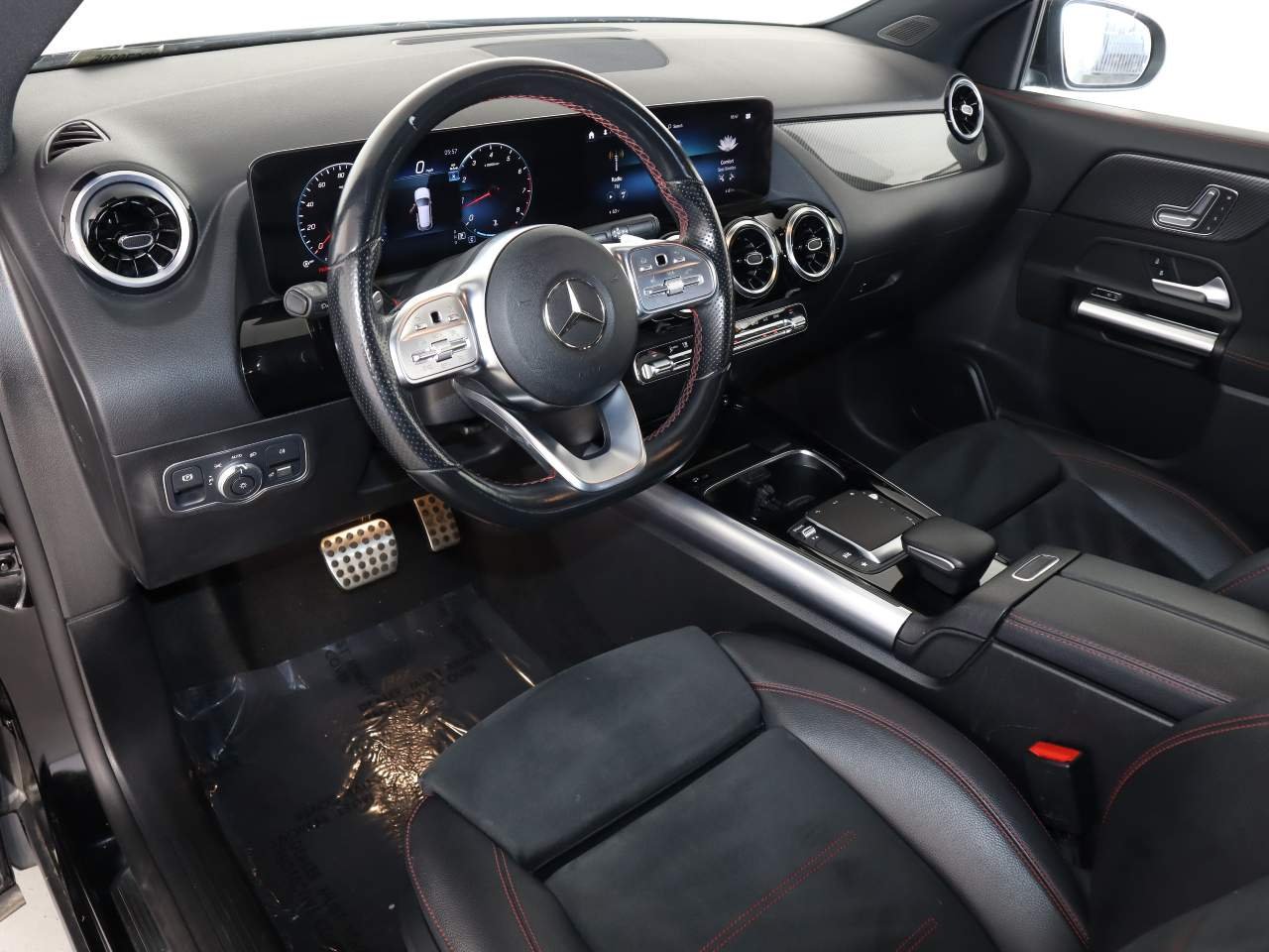 Used 2023 Night Black Mercedes-Benz GLA 250 image 8