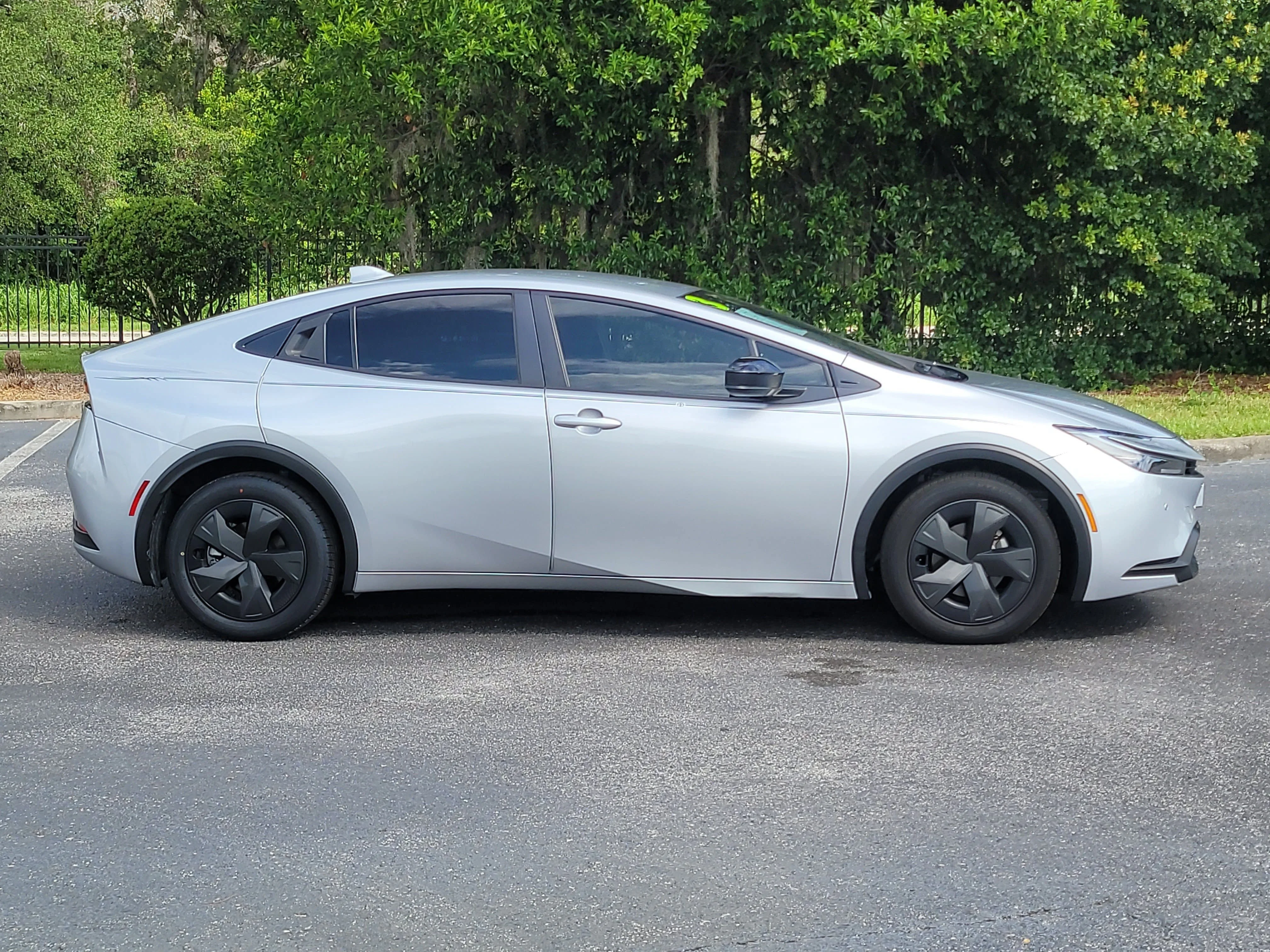 Used 2023 Cutting Edge Toyota LE image 7