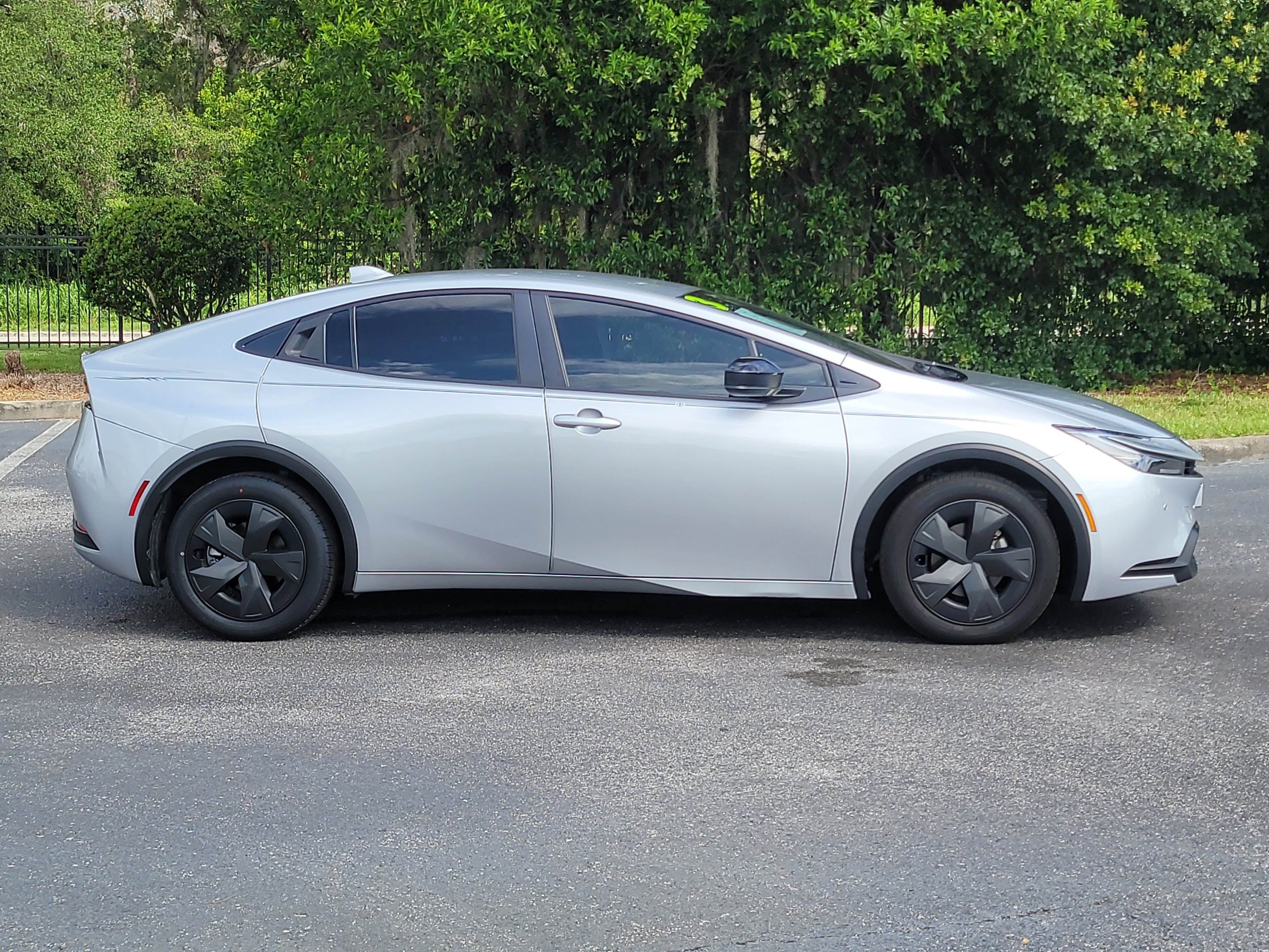 Used 2023 Cutting Edge Toyota LE image 7