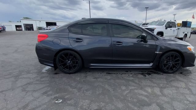 Used 2018 Gray Subaru Premium image 9