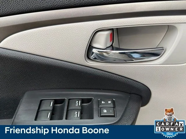 Used 2016 Blue Honda EX image 15