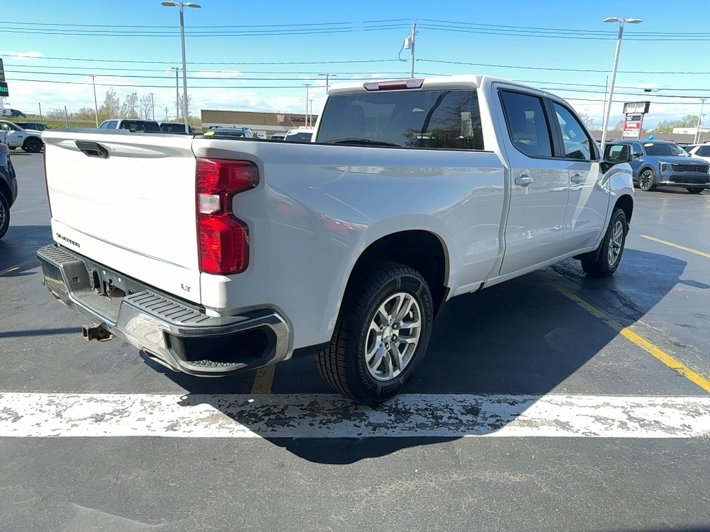 Used 2019 White Chevrolet LT image 6