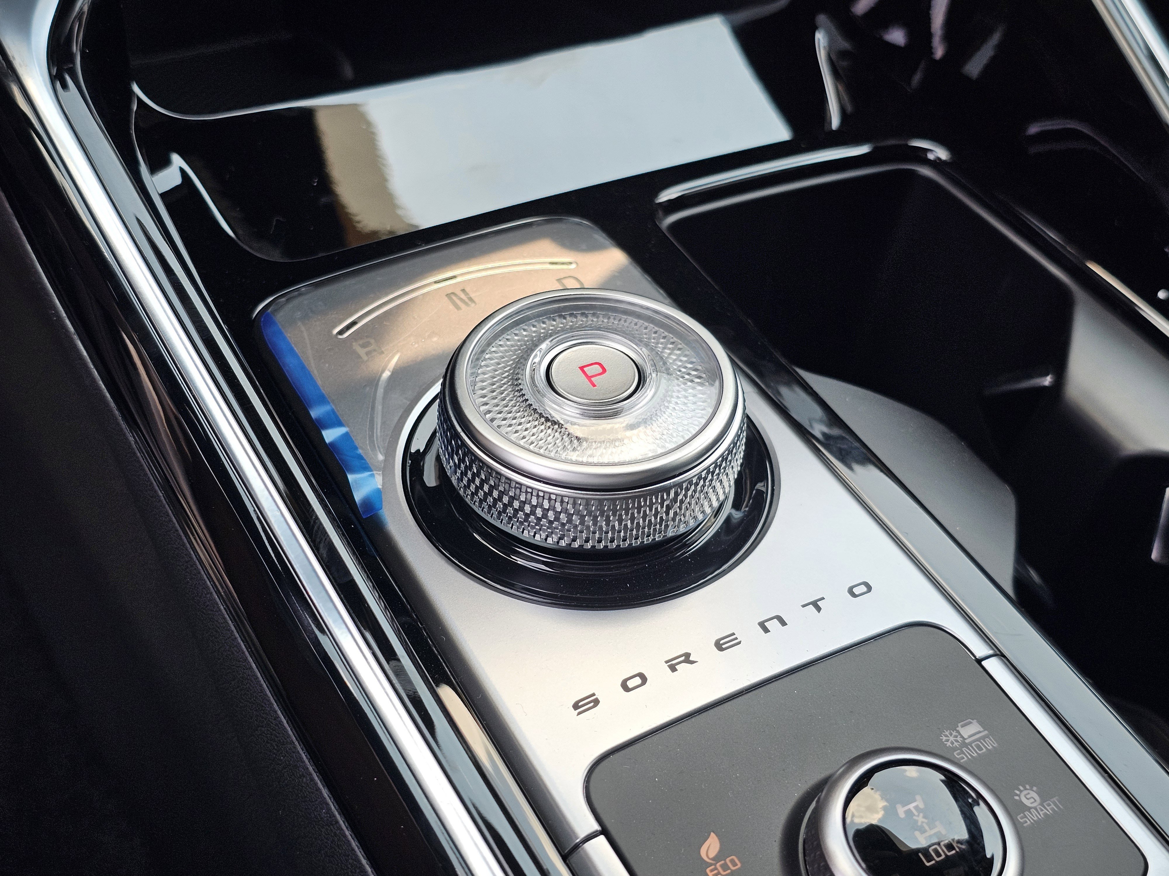 New 2025 Silky Silver Kia SX Prestige image 23