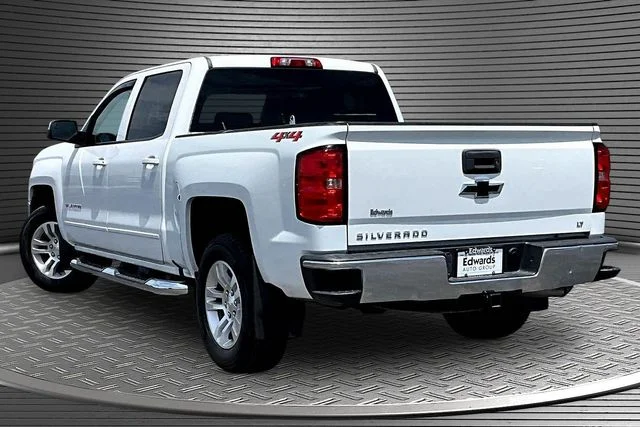 Used 2018 White Chevrolet LT image 4