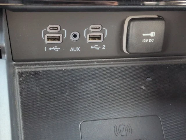 Used 2024 Red Jeep Altitude X image 22