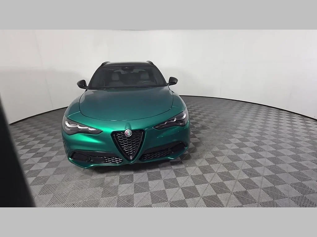 2025 Alfa Romeo Stelvio Base - Photo 41