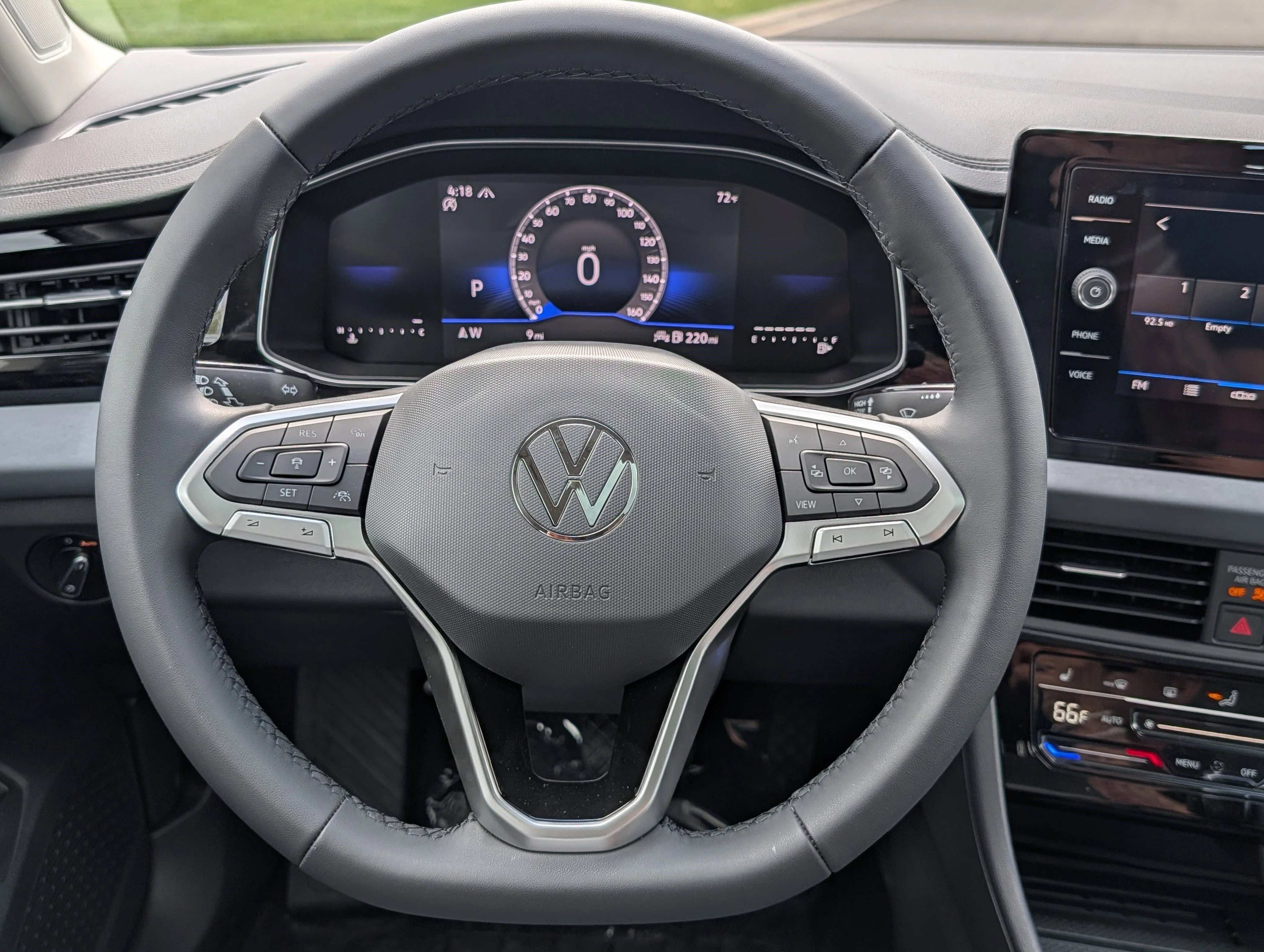 New 2026 Opal White Pearl Volkswagen SE image 10
