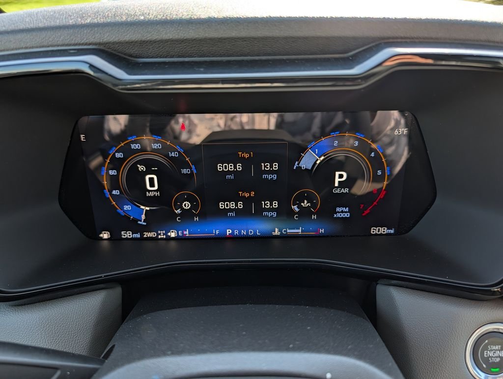 Used 2025 Gray Chevrolet ZR2 image 21