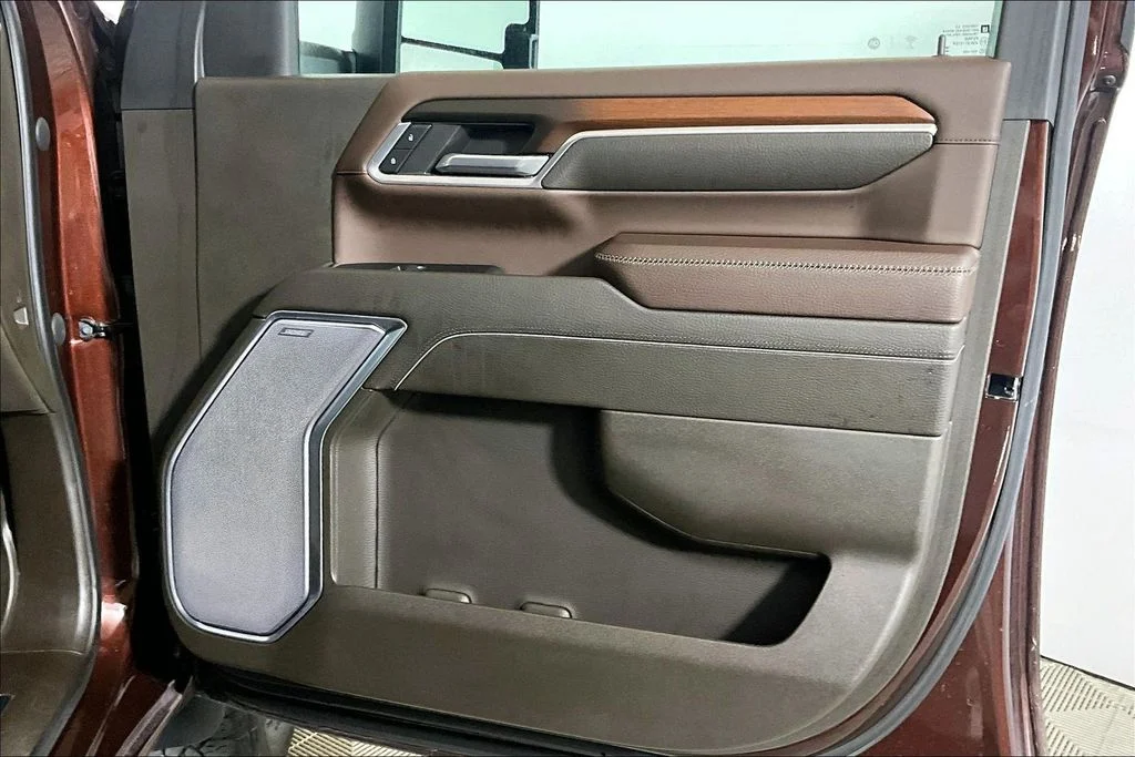 Used 2024 Redwood Metallic GMC Denali image 19